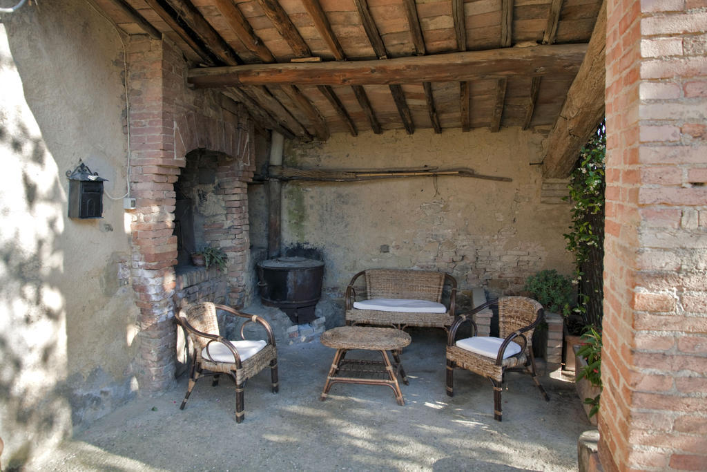 Agriturismo Podere Olivello In Val D'Orcia มอนตาลชิโน ภายนอก รูปภาพ