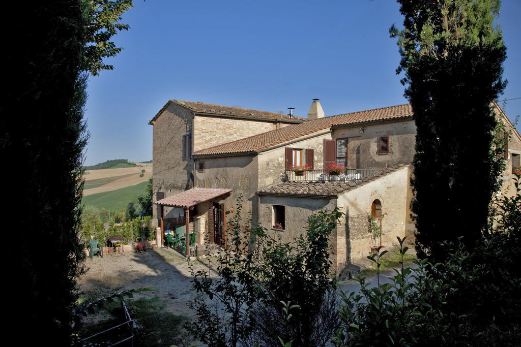 Agriturismo Podere Olivello In Val D'Orcia มอนตาลชิโน ภายนอก รูปภาพ